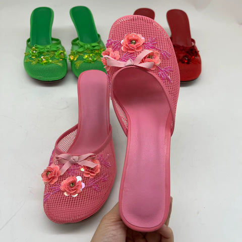 Chinese slipper heels